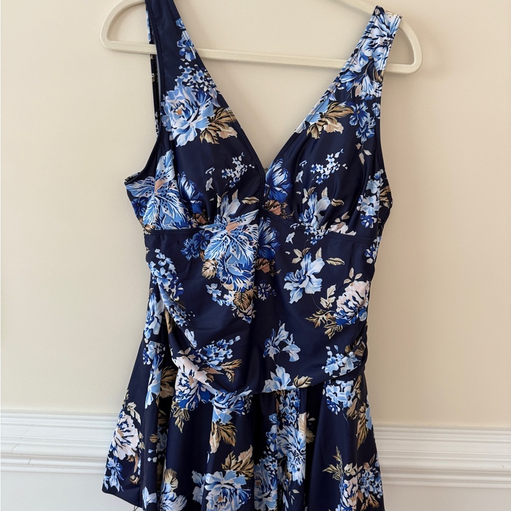 NEW Bathing suit with Skirt, unknown brand